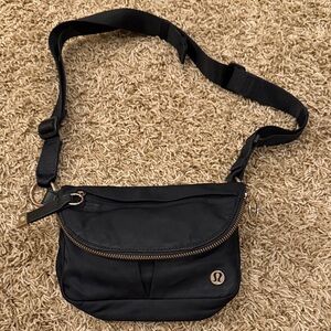lululemon athletica Festival Micro Black Belt Bag